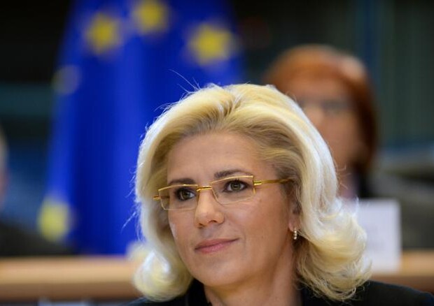 Il commissario europeo Corina Cretu © Ansa