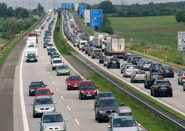 Trasporti: Cese, con profitti eurobollo migliorare strade Ue © EPA