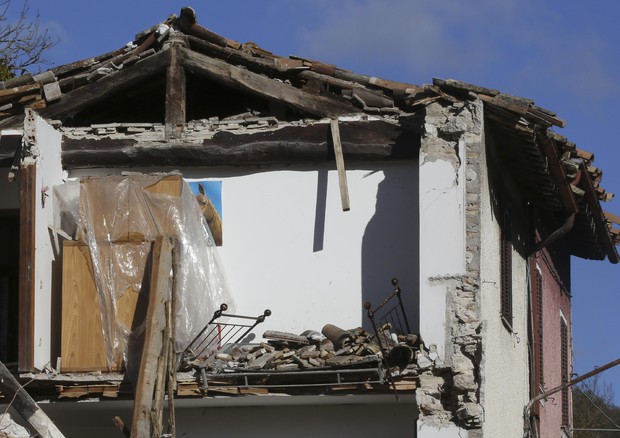 Terremoto:, danni a Visso © AP