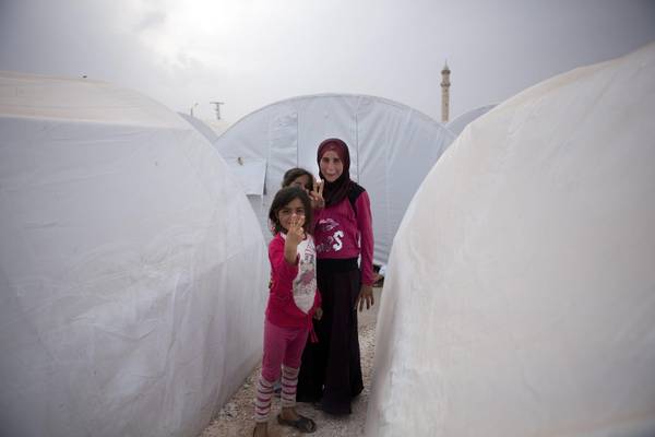 Rifugiati siriani al confine con la Turchia