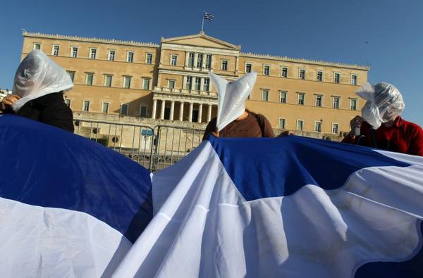 Eurogruppo vicino ad accordo su Grecia, poi palla a FMI