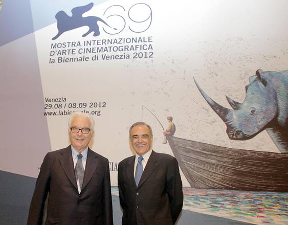 Paolo Baratta, presidente della Biennale di Venezia (s), e Alberto Barbera, direttore della Mostra  del Cinema (d), durante la conferenza stampa di presentazione della 69/a edizione della Mostra