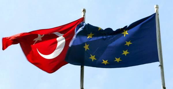 La Ue riapre i negoziati di adesione con la Turchia