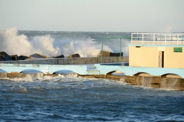 Maltempo: forte vento,sospese corse traghetti Capraia e Elba