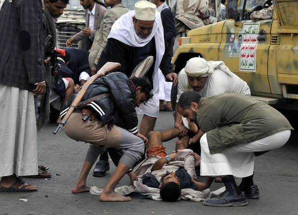 Attentato suicida a Sanaa
