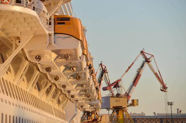 Fincantieri:in 2014 vinta metà ordini mondiali navi crociera