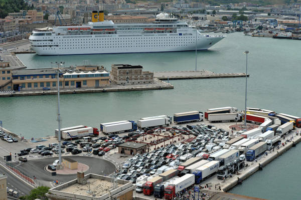 Porti: Ancona, positivo andamento traffici primo trimestre