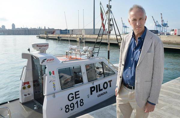 Il comandande dei Piloti del Porto di Genova Giovanni Lettich