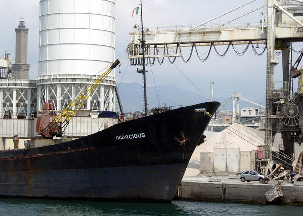 Porti: Genova, container in crescita ma rallentano traffici