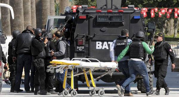 Tunisi: 18 turisti morti, Italia, bilancio grave