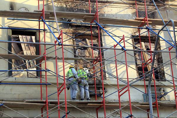 Lavori di restauro e di edilizia al Cairo