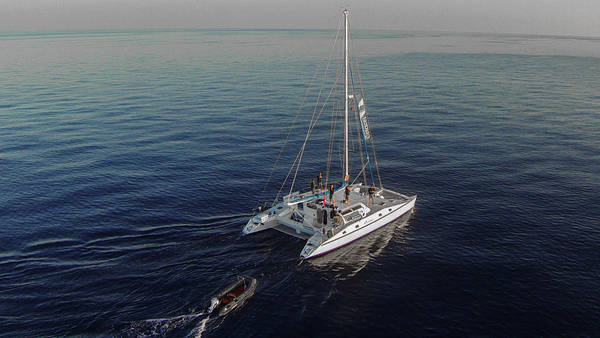 Il catamarano Headwind di proprietà della Fondazione Cima