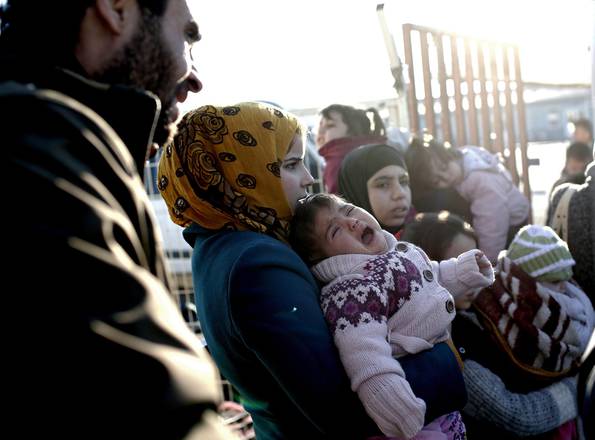 Rifugiati siriani alla frontiera con la Turchia a Oncupinar