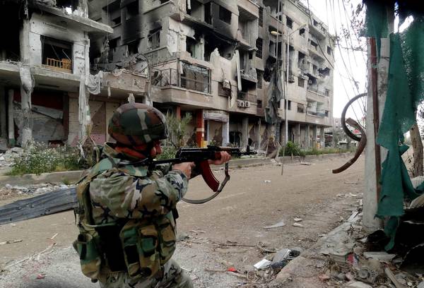 Danni e combattimenti a Daraya (archivio)