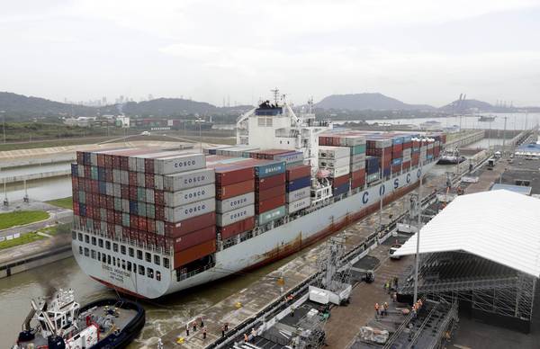 Canale Panama: passa nave anche da nuove chiuse Pacifico