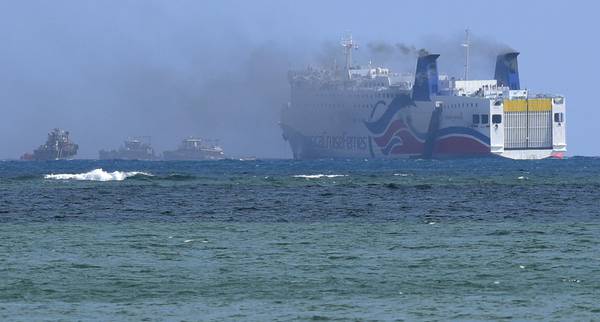 Porto Rico: incendio su traghetto, soccorse 260 persone