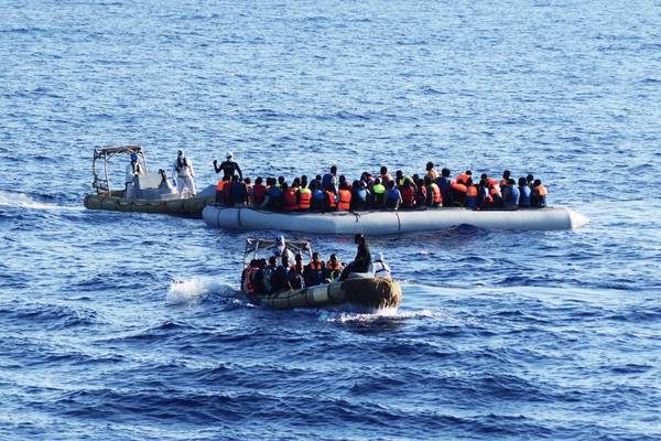 I migranti soccorsi dalla nave militare Cigala Fulgosi