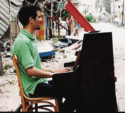 Il pianista di Yarmouk, Ayham Ahmad