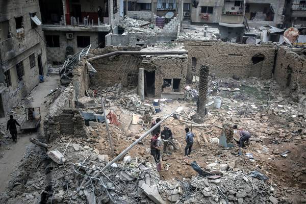 Distruzione dopo un bombardamento in Siria (archivio)