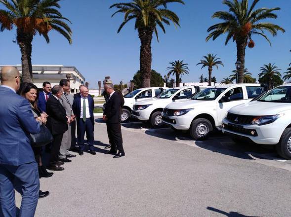 Tunisi, cerimonia di consegna di 50 fuoristrada donati dall'Italia alla Guardia costiera tunisina