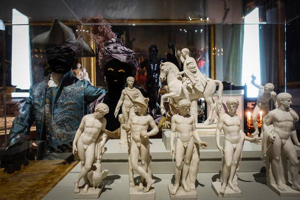 La mostra 'Napoli. Di lava, porcellana e musica' a Capodimonte