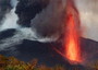 Eruzione Canarie: getto di lava raggiunge i 600 m di altezza