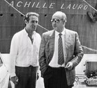 Gerardo De Rosa, comandante della nave Achille Lauro, insieme ad un collaboratore in un'immagine  d'archivio del 17 giugno 1986 © ANSA