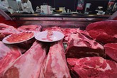Eurostat, a marzo calo record della produzione di carni in Italia (ANSA)