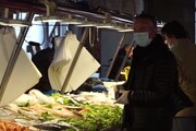 Coronavirus, Venezia: riapre con varchi lo storico mercato di Rialto