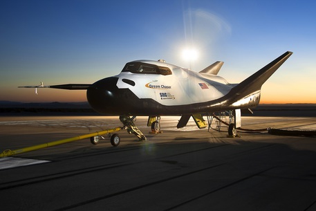 Il 'fattorino spaziale' Dream Chaser si prepara al lancio nel 2020 (fonte:NASA/Ken Ulbrich) © Ansa