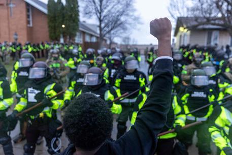 Minneapolis: decine di arresti fra i manifestanti © AFP
