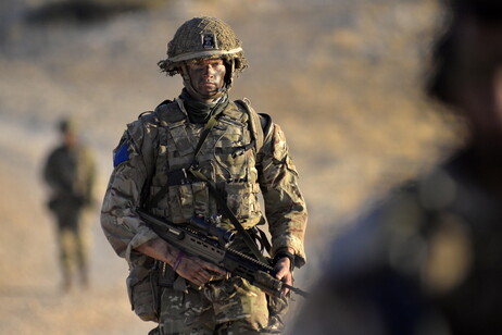 Un soldato britannico di stanza in Libano