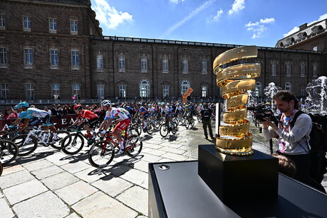 Se puso en marcha la 107 edición del Giro de Italia