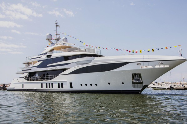 Nautica, varo di FB703 M/Y 'Bacchanal', mega yacht custom di 47 metri