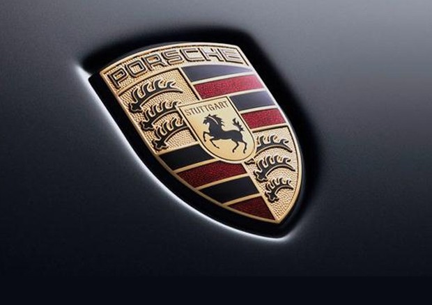 Porsche festeggia il 2014 con bonus 8600 euro per dipendenti © ANSA