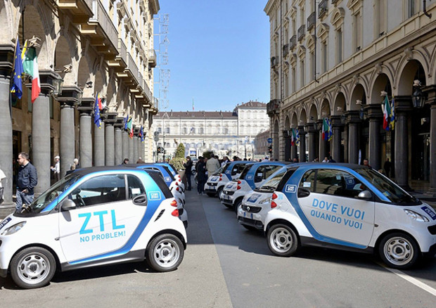 Boom del car sharing, in Italia 6,27 mln di noleggi © Ansa