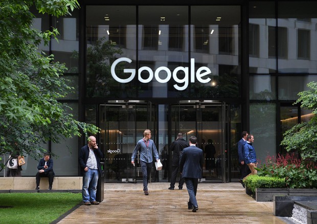 Tassa su grandi del web, stop vantaggi Google & co (foto: EPA)