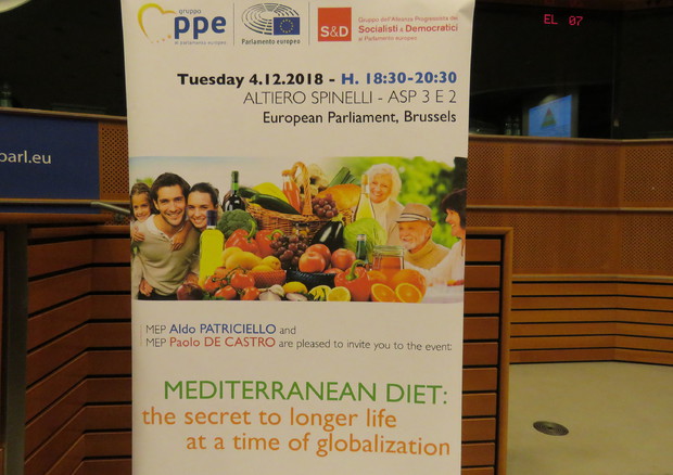 Dieta Med: una 'giornata europea' pu allungare la vita © ANSA