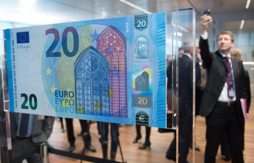 Draghi presenta la nuova banconota da 20 euro © ANSA/EPA