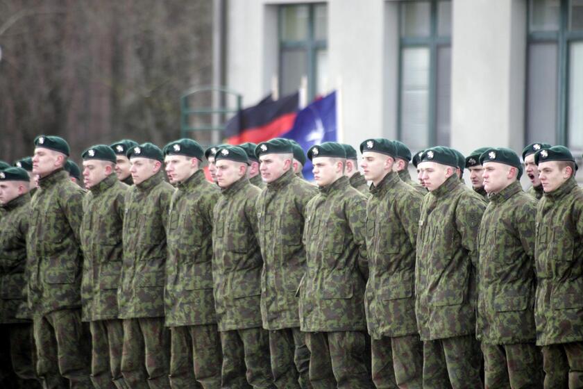 Welcoming ceremony for the first troops of the NATO enhanced Forward Presence (eFP) battalion group © ANSA/EPA