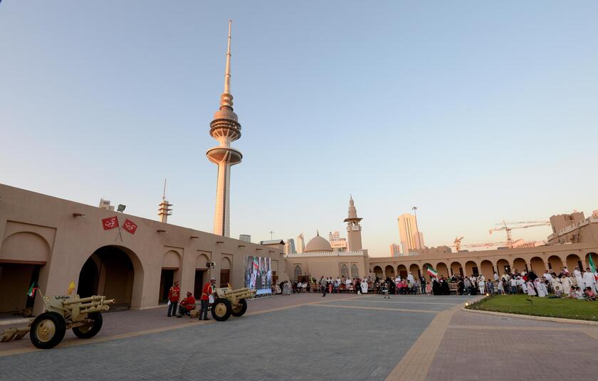 Holy fasting month of Ramadan in Kuwait © ANSA/EPA