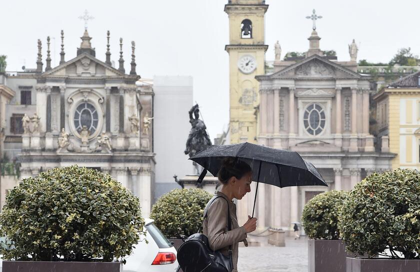 Maltempo: Torino, 100 mm piogga in 12 ore, neve a 2500 metri - ALL RIGHTS RESERVED