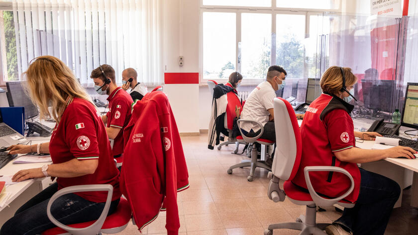 Fase 2: via telefonate Croce Rossa per test con 700 volontari - ALL RIGHTS RESERVED
