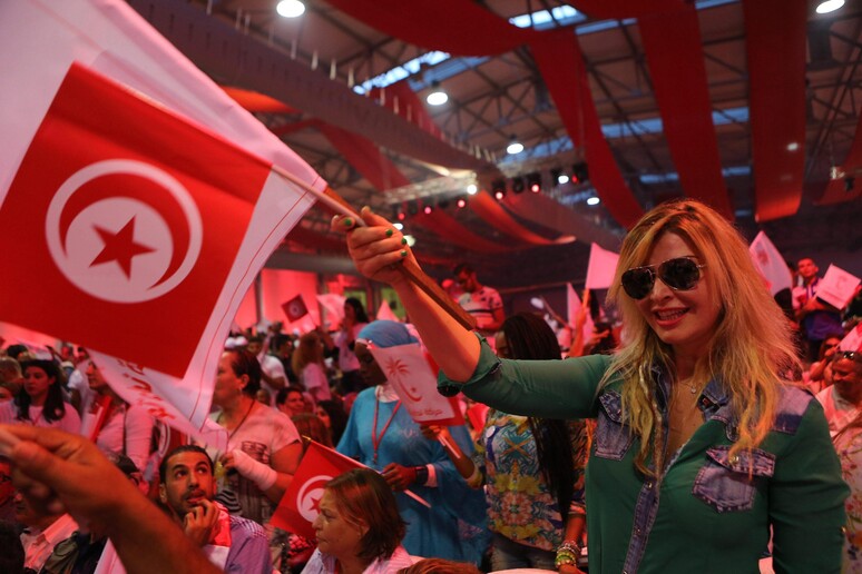 Manifestazione per le elezioni in Tunisia © ANSA/EPA