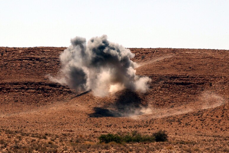 Libia: attacco a petrolio, "primo raid aereo da milizie" -     RIPRODUZIONE RISERVATA