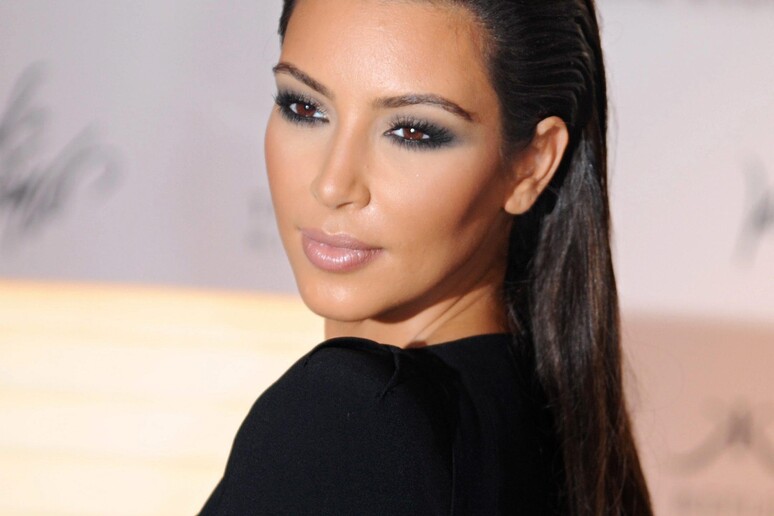 Kim Kardashian -     RIPRODUZIONE RISERVATA