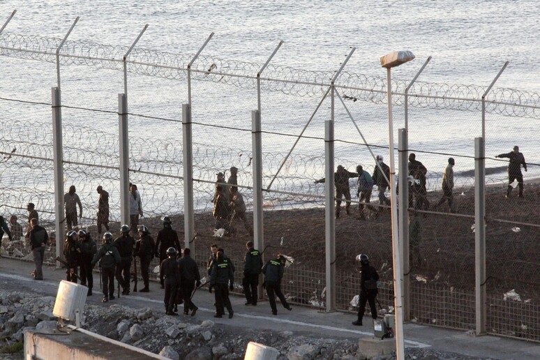 La barriera al confine di Ceuta -     RIPRODUZIONE RISERVATA