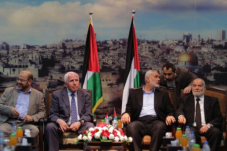 I colloqui tra i leader di Hamas e Fatah a Gaza © ANSA/EPA