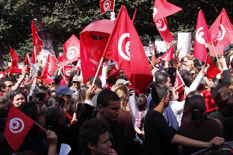 Manifestazione a Tunisi (archivio) -     RIPRODUZIONE RISERVATA