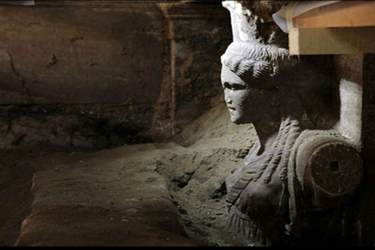 Archeologia: Grecia; i tanti enigmi della tomba di Amfipolis -     RIPRODUZIONE RISERVATA